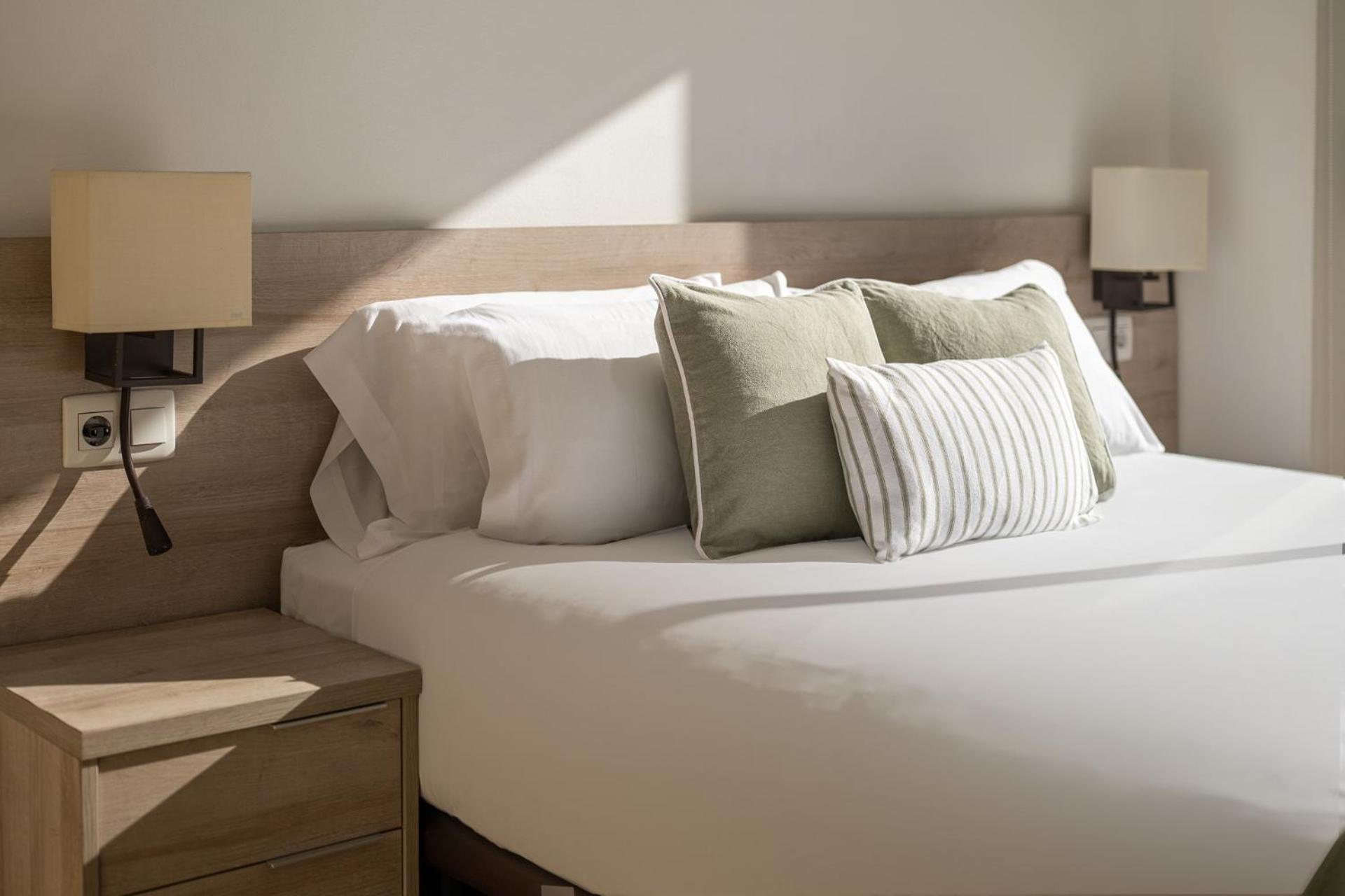 Stay U-Nique Apartments Pau Claris Barcelona Bagian luar foto